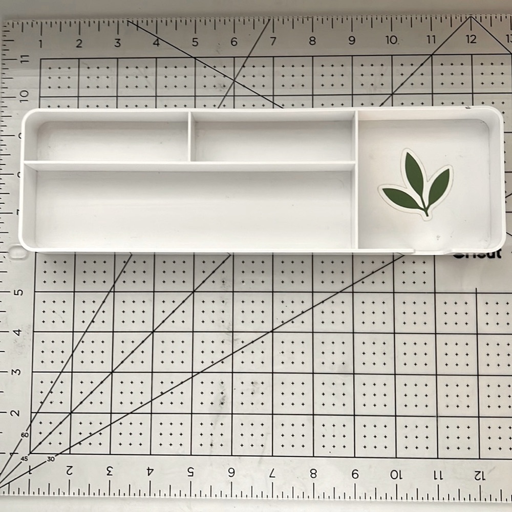 U BRANDS White Catch-All-Tray